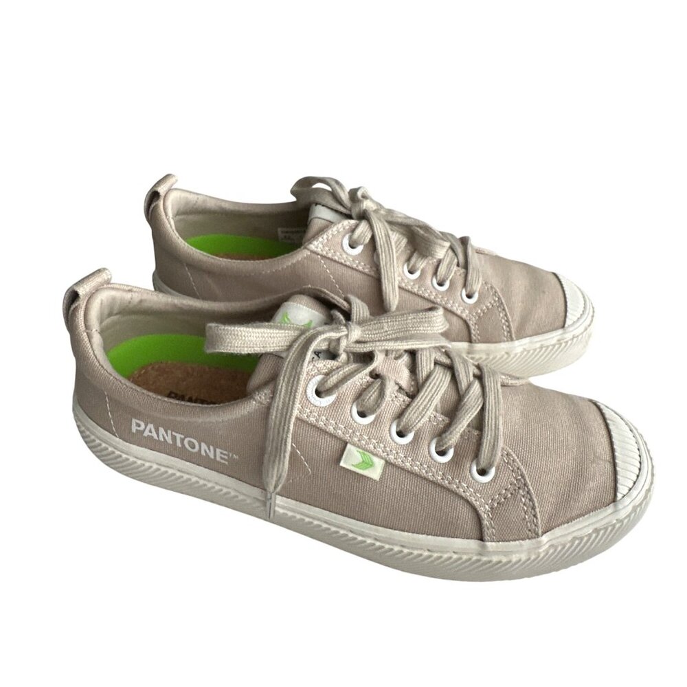 Cariuma Pantone Plaza Sneakers OCA Low Taupe Tan Canvas Cork Lace Up Size 8.5 - Picture 2 of 10